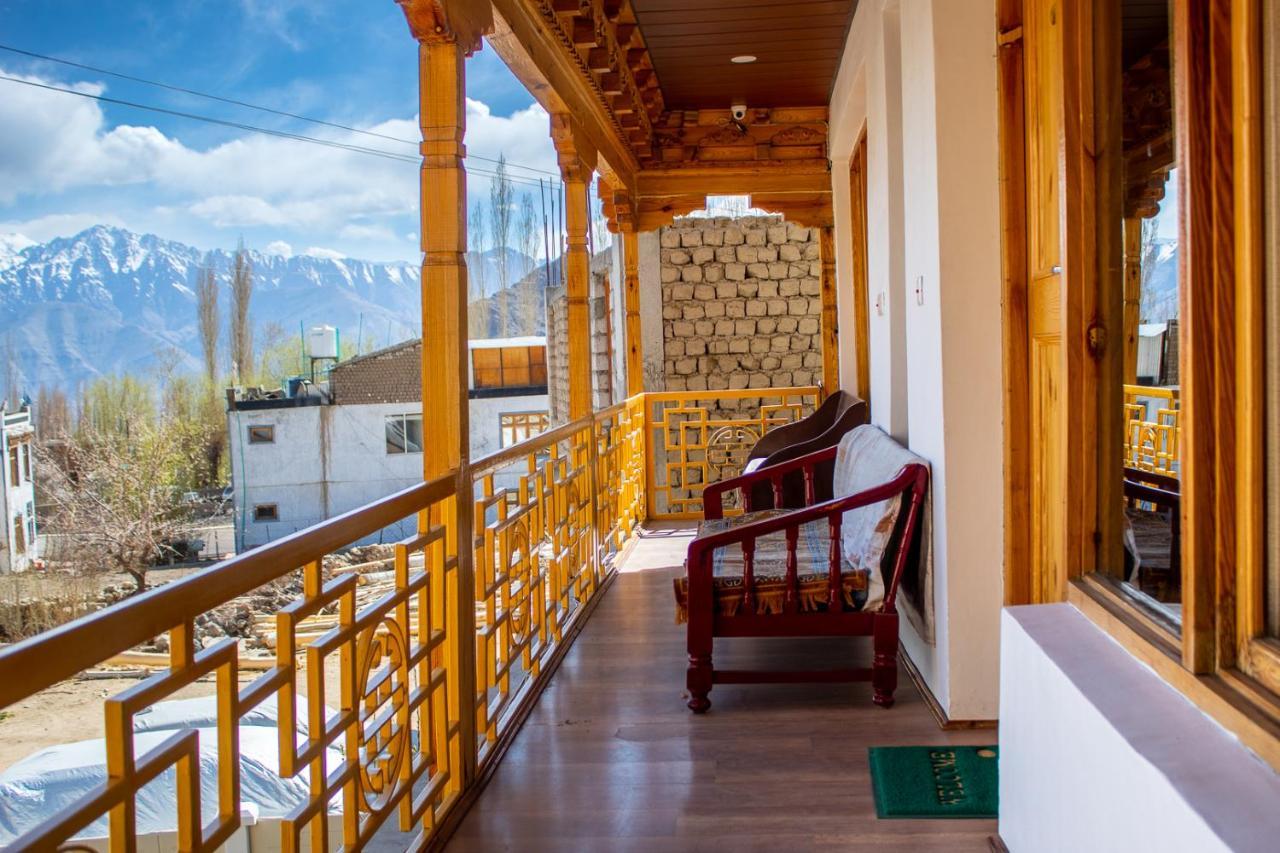 Laksdup Guest House Leh Exterior photo