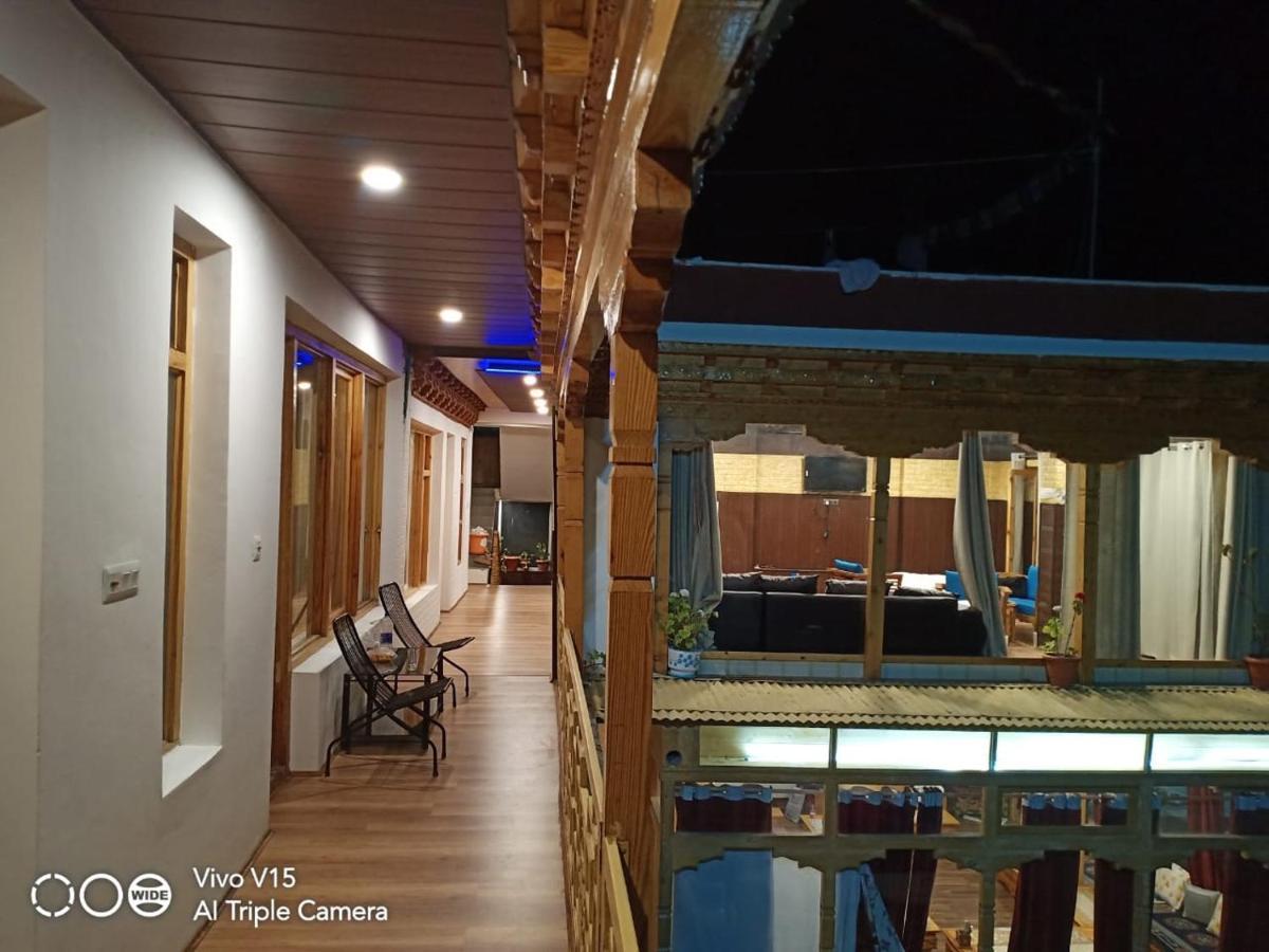 Laksdup Guest House Leh Exterior photo