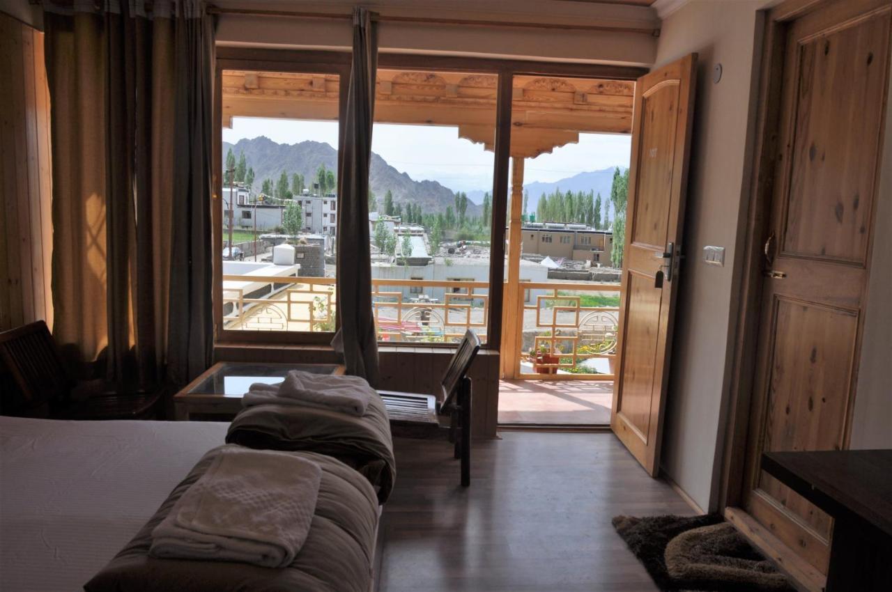 Laksdup Guest House Leh Exterior photo